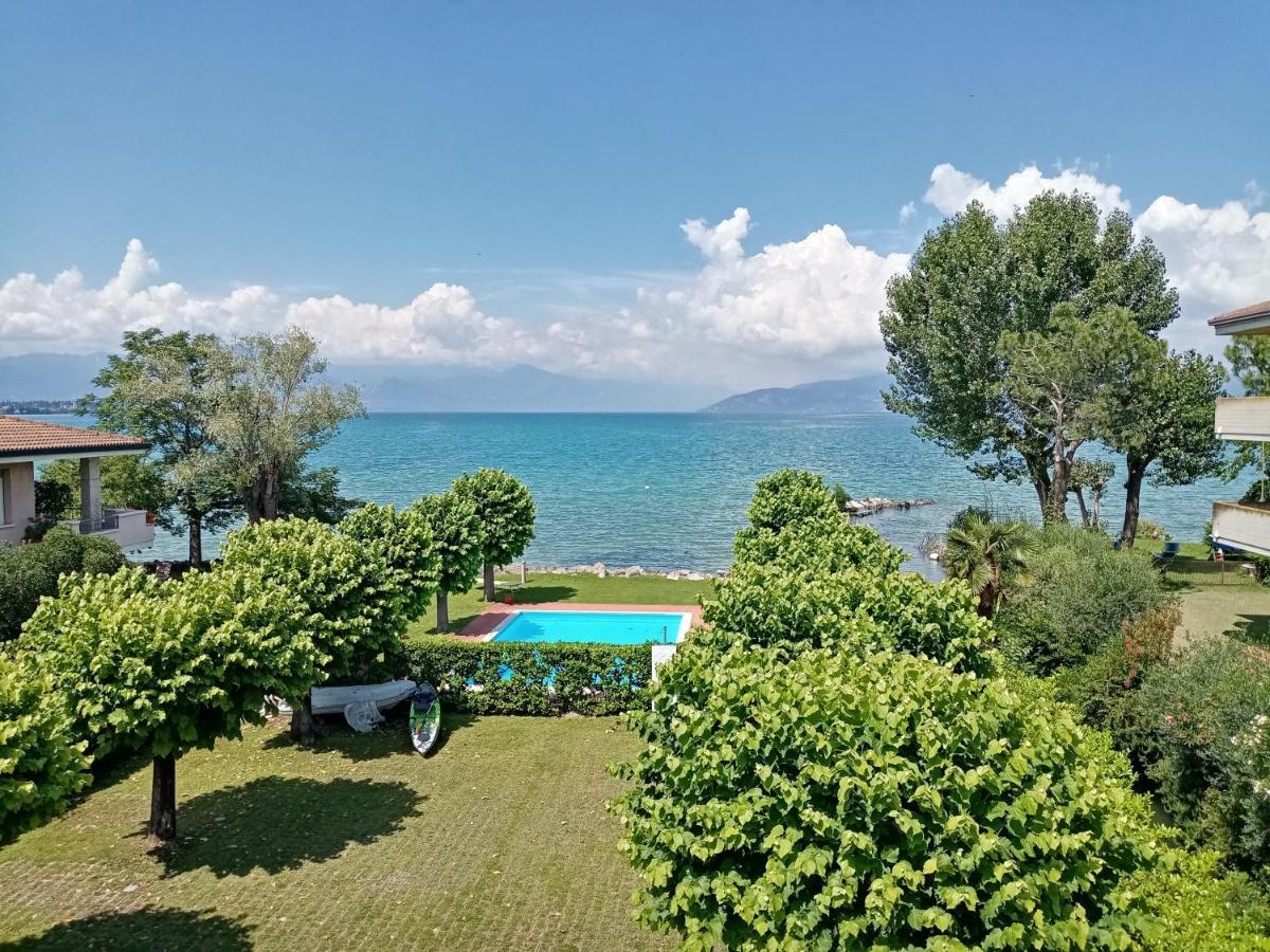 Casa Lugana 9 - Monolocale Con Piscina Fronte Lago Sirmione Luaran gambar