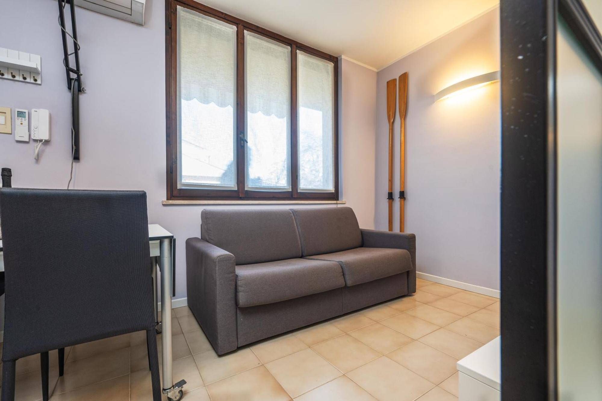 Casa Lugana 9 - Monolocale Con Piscina Fronte Lago Sirmione Luaran gambar